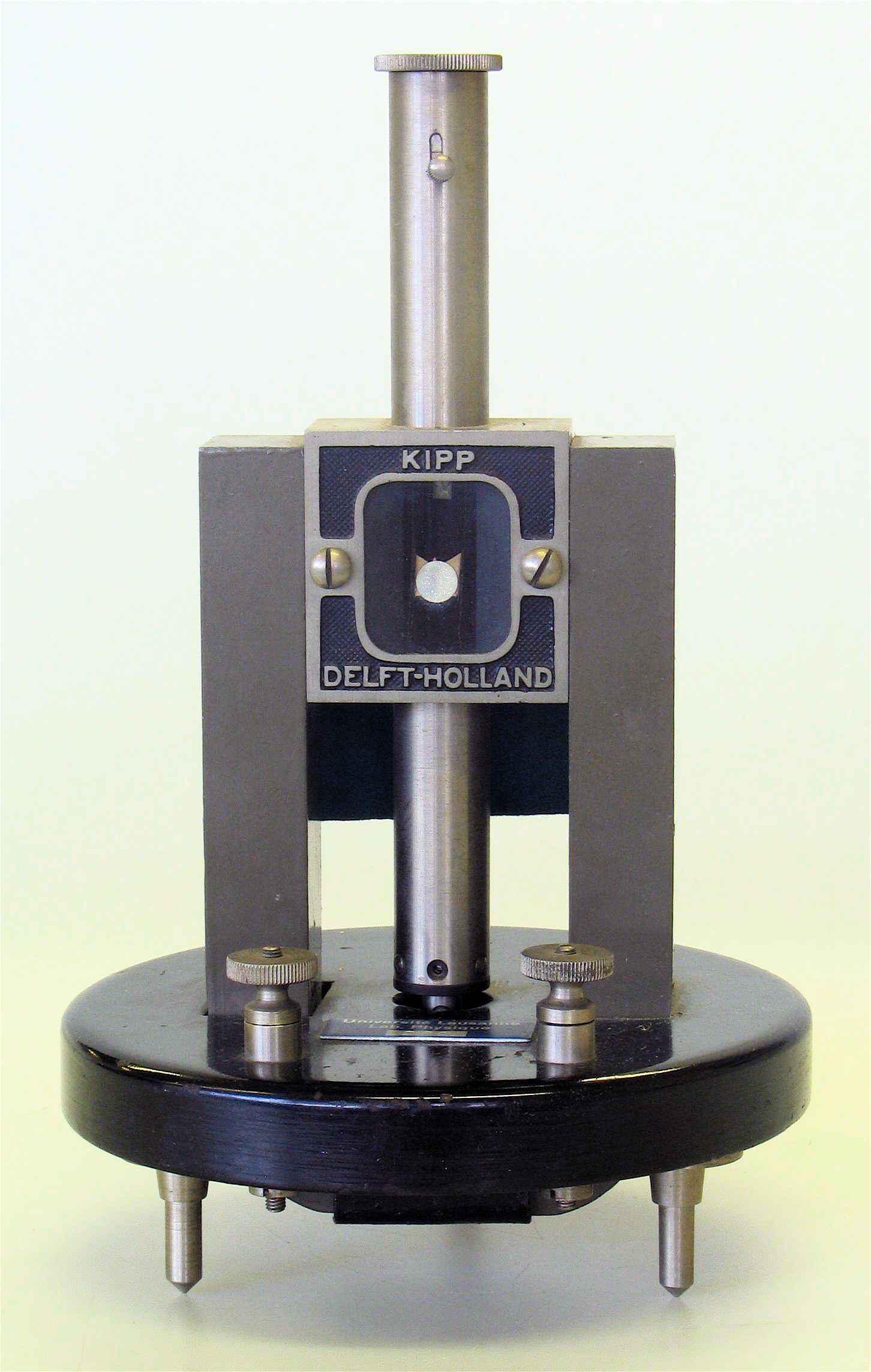 Galvanomètre de Moll, à miroir
(Type “Etudiant”)