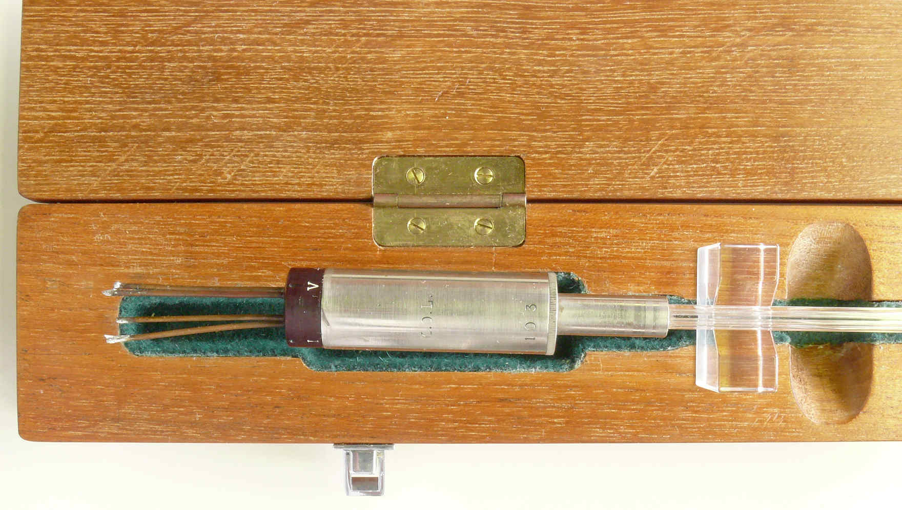 Thermomètre électrique à résistance
(fil de platine)