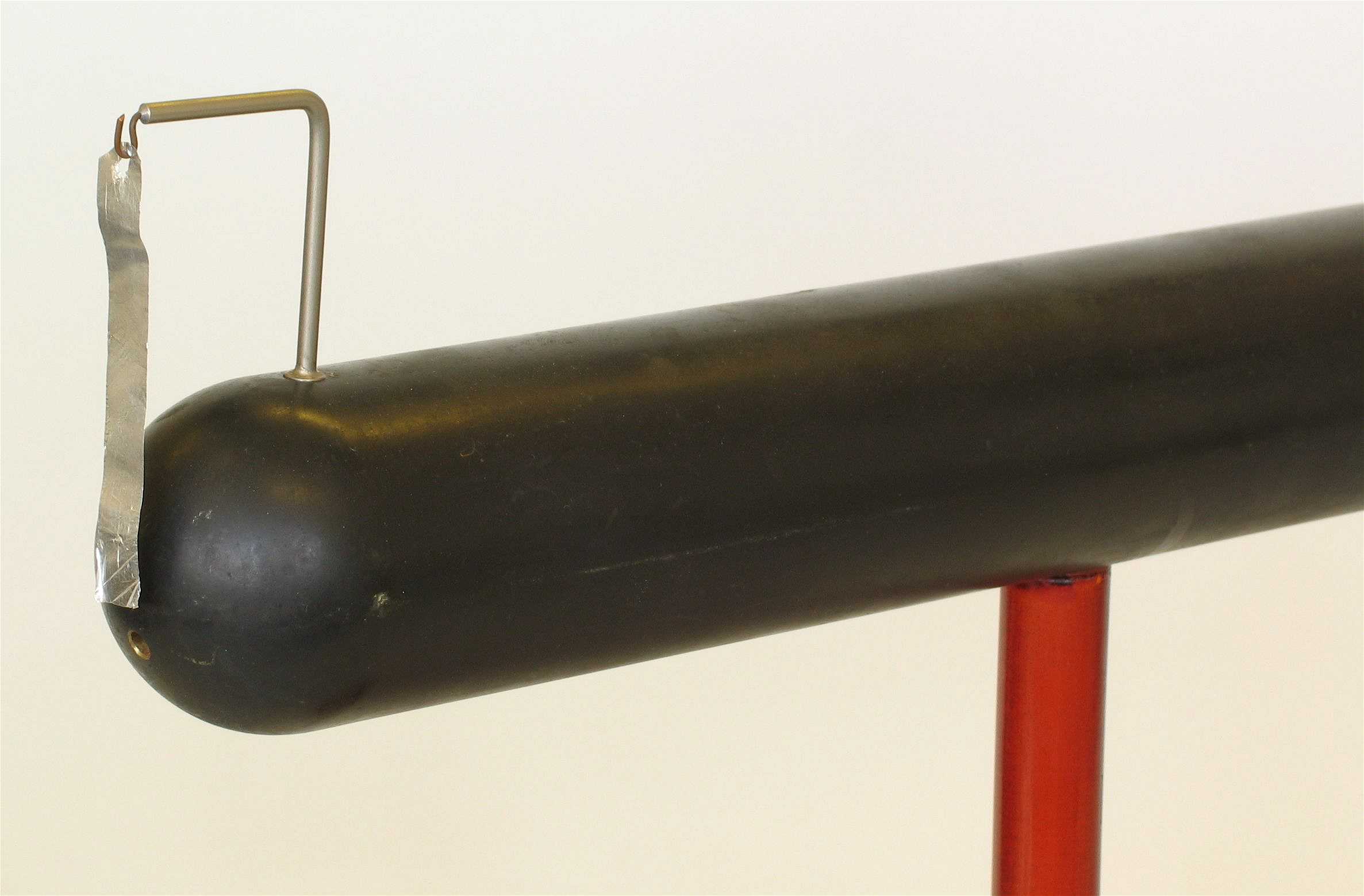 Cylindre métallique à bouts arrondis