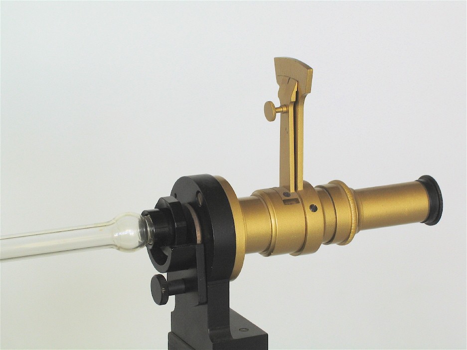 Polarimètre à pénombre de Laurent
(tubes de 200 mm)