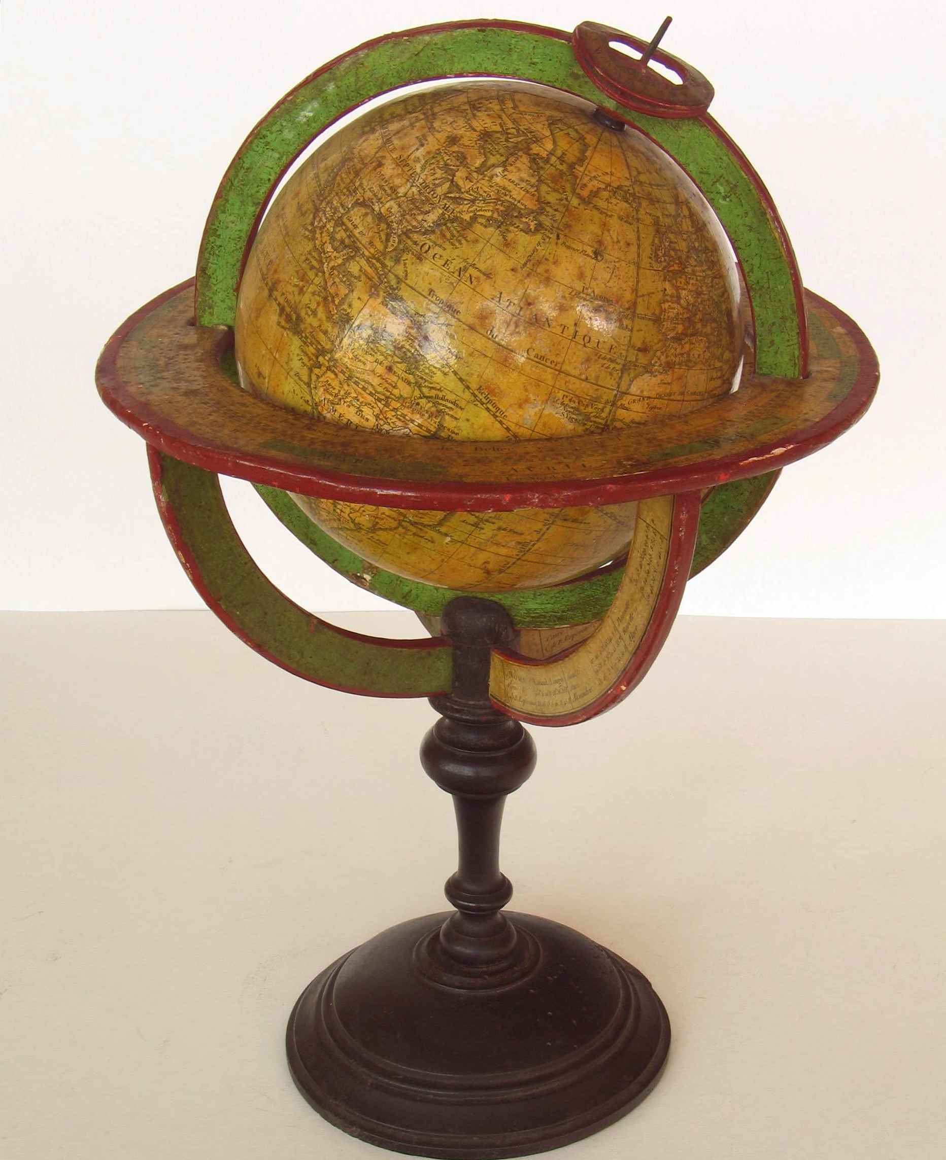 Globe terrestre avec zodiaque