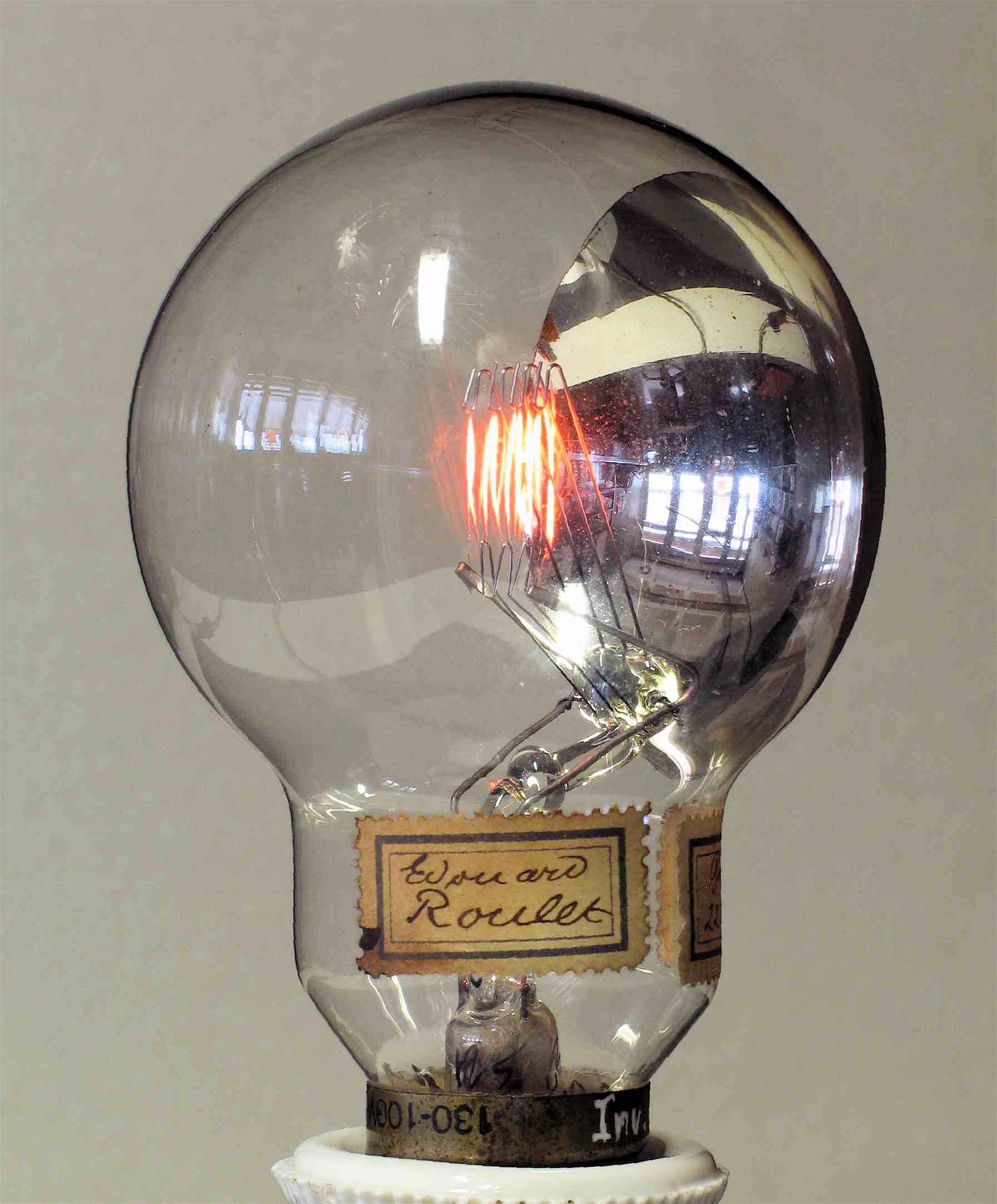 Lampe de projection à filament métallique
(à réflecteur)