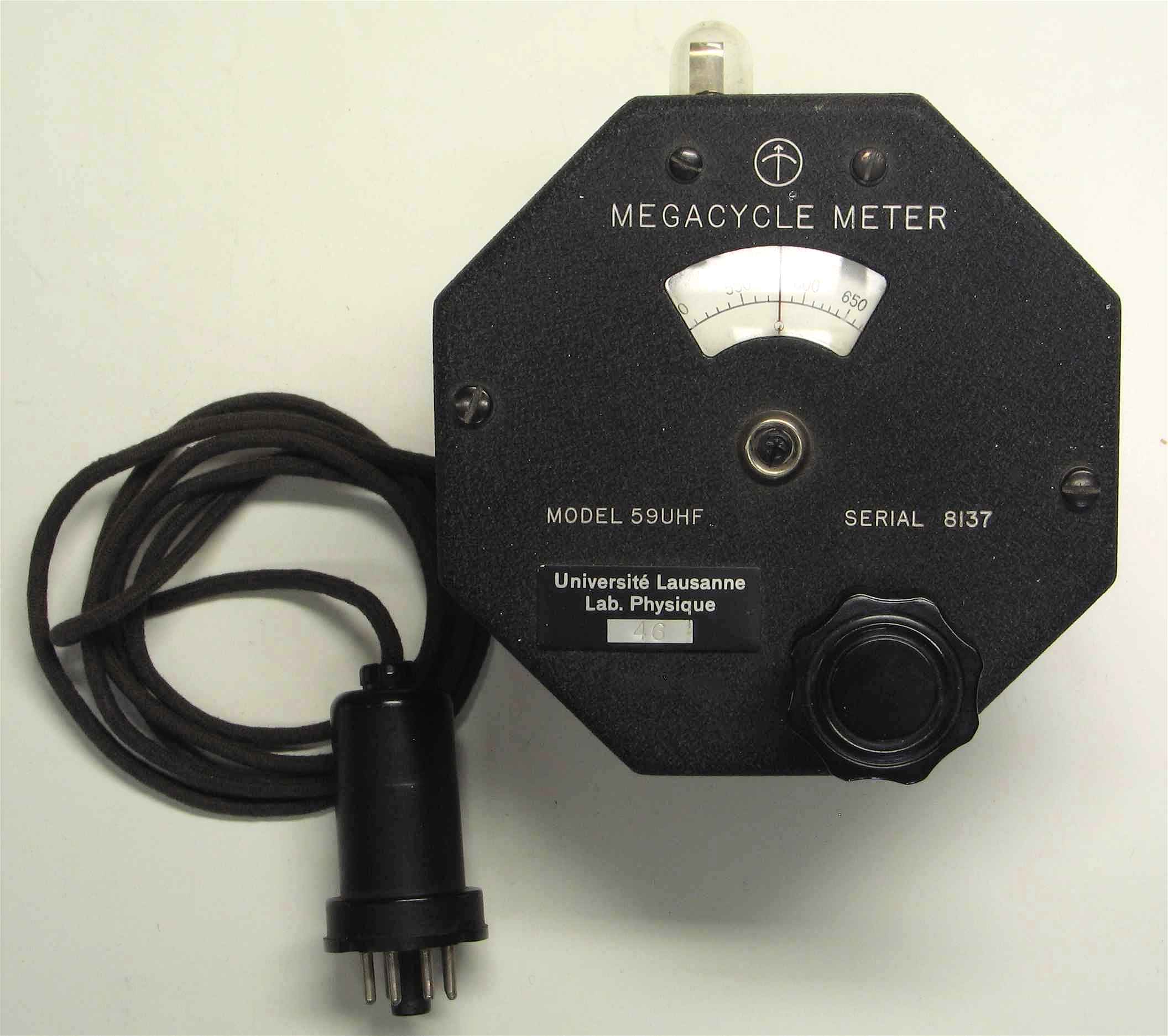 Oscillateur haute-fréquence “grid-dip”
(“MEGACYCLE METER Model 59”)