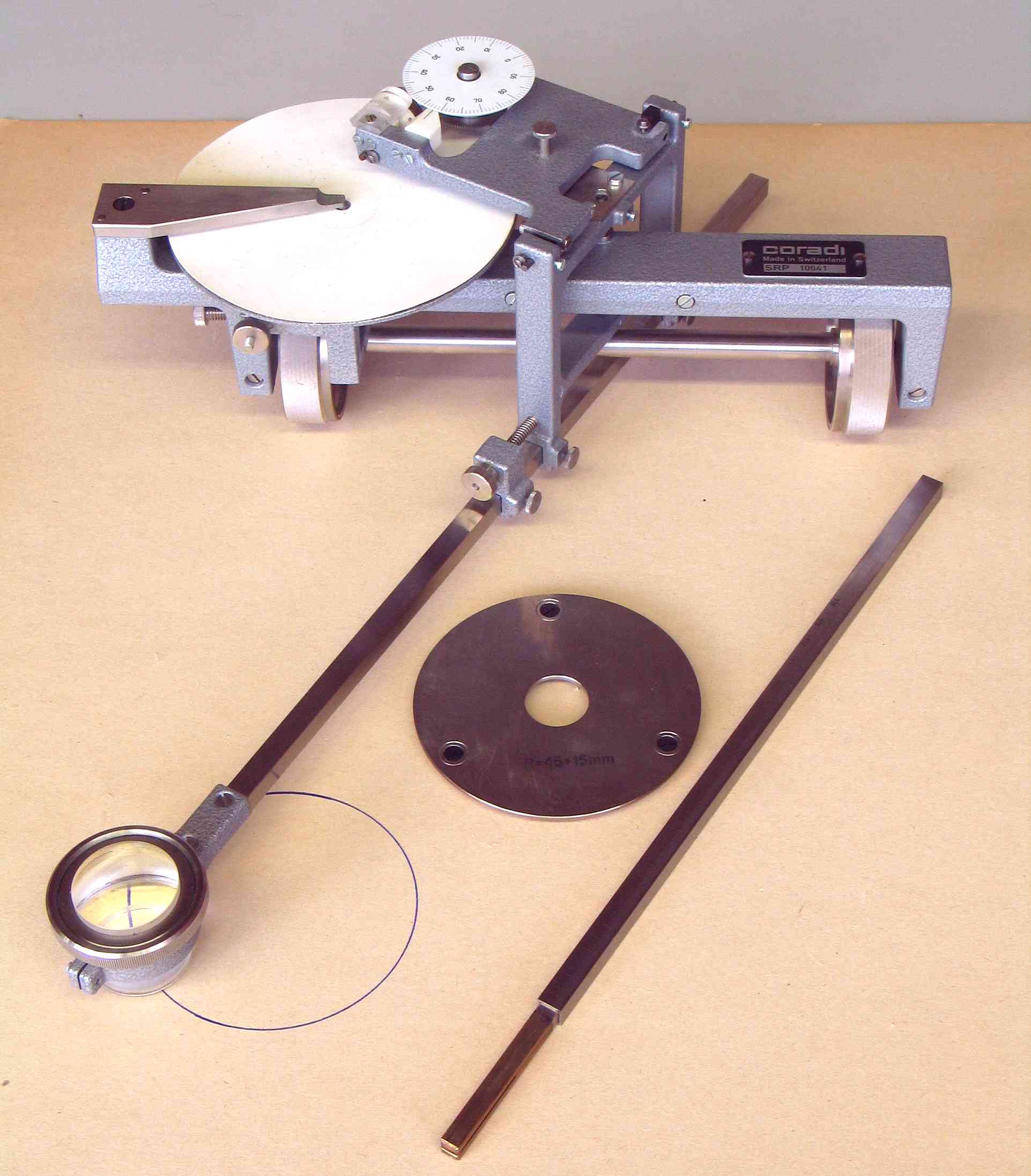 Planimètre roulant à disque
(Coradi SRP I/II)