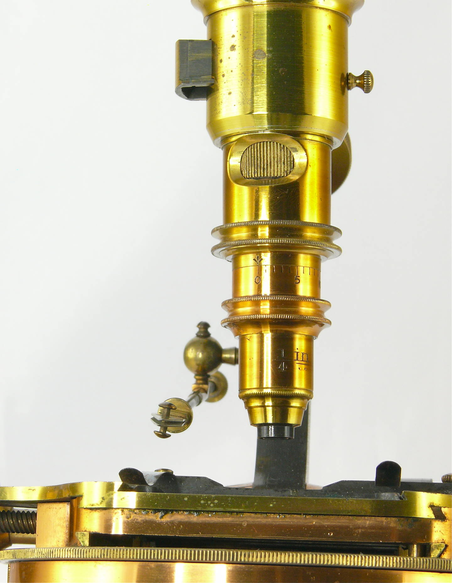 Microscope composé binoculaire
(à polarisation)