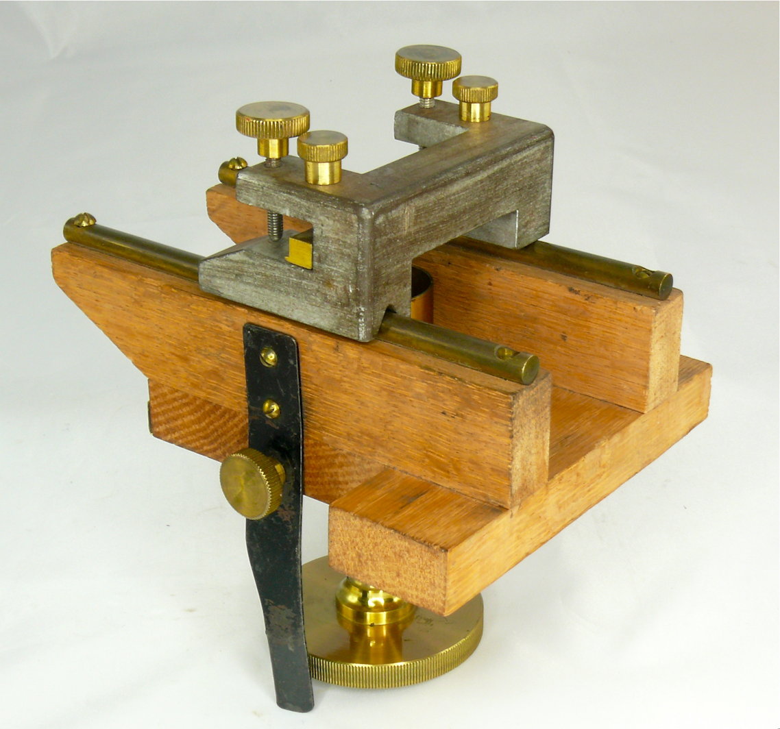 Microtome à glissière
(type Cathcart)