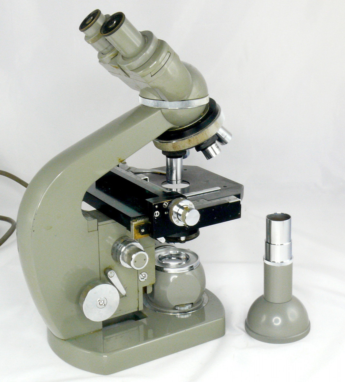 Microscope composé
(Olympus ECBI)