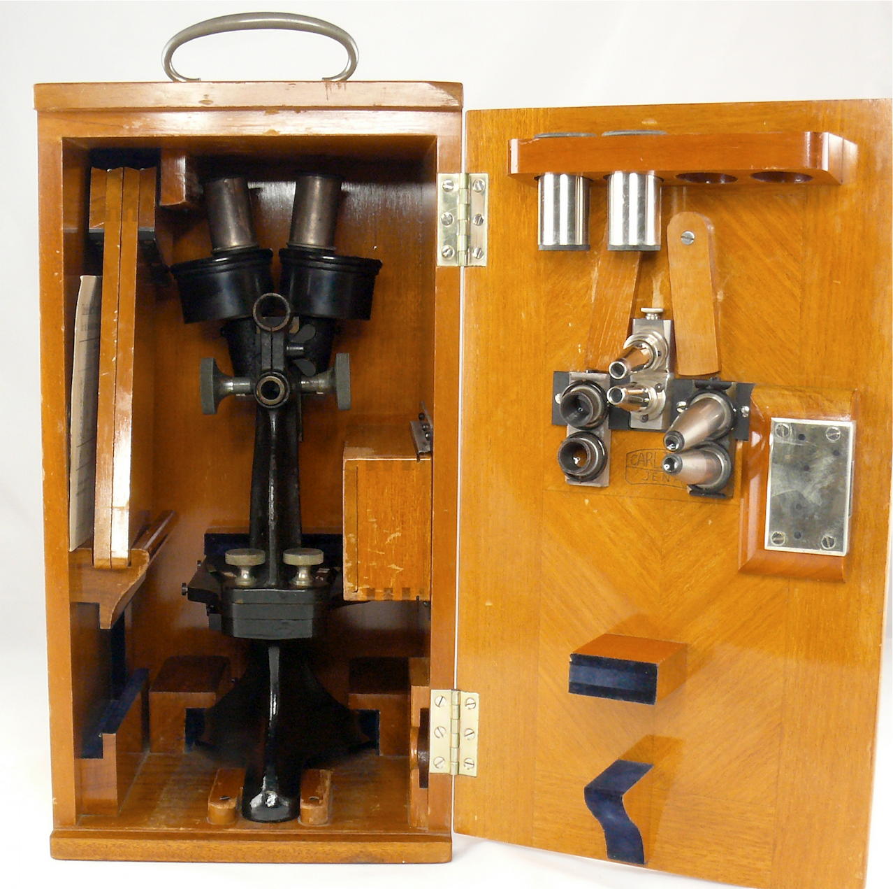 Microscope binoculaire
(vision stéréoscopique)