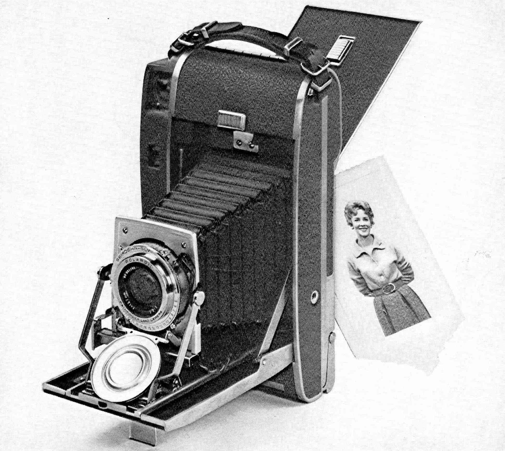 Appareil photographique instantané avec banc de reproduction
(Polaroid “Pathfinder” Model 120)