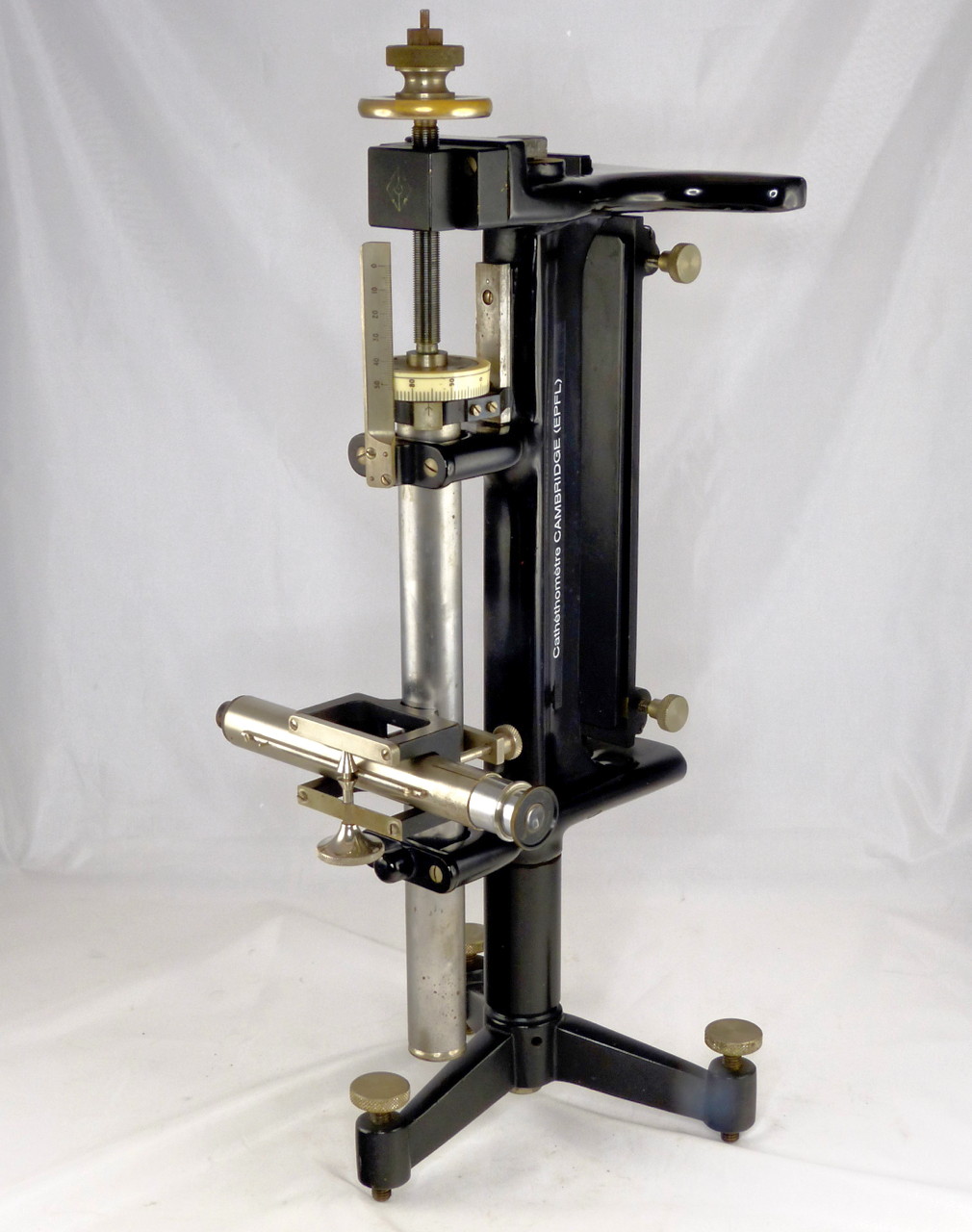 Microscope de mesure / cathétomètre